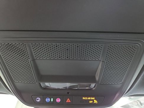 New 2026 Chevrolet Traverse LT image 27