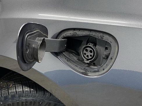 Used 2022 Chrysler Pacifica Touring-L w/ S Appearance Package image 42