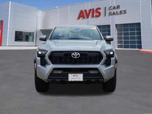 Used 2024 Toyota Tacoma TRD Off-Road image 2