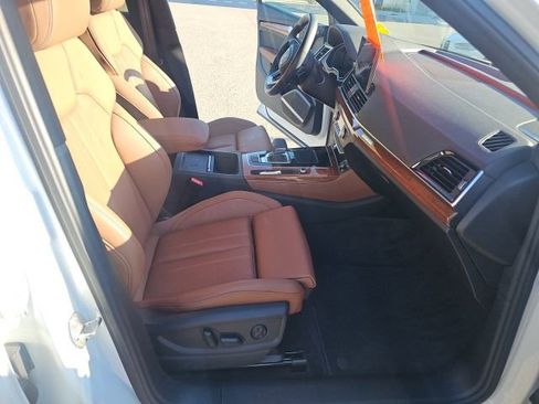 Used 2023 Audi Q5 e Prestige w/ Prestige Package AWD/4WD image 12