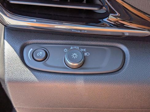 New 2025 Buick Envista Avenir image 19