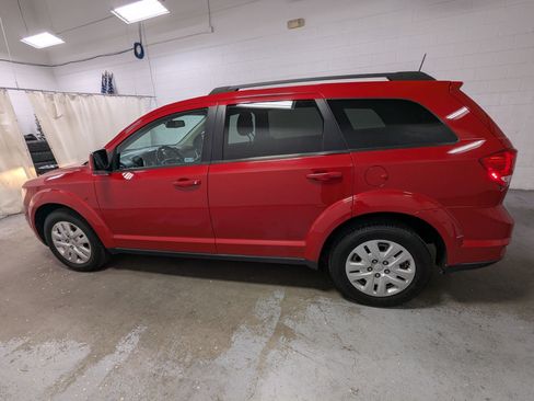 Used 2019 Dodge Journey SE w/ Connectivity Group FWD image 10