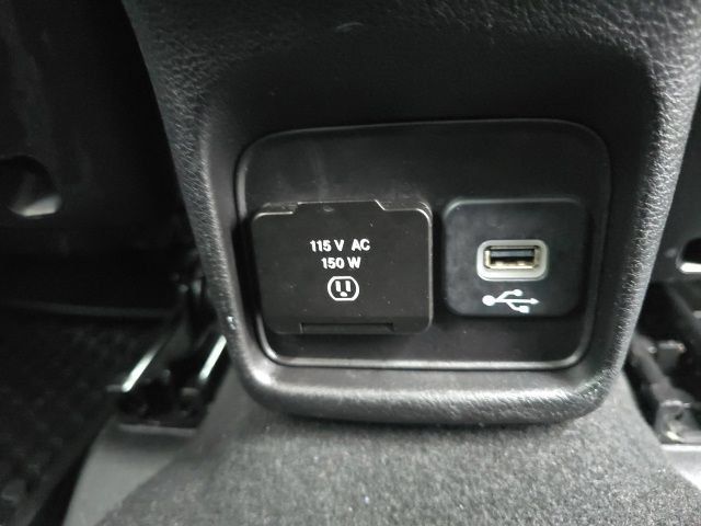 Used 2020 Jeep Compass Latitude w/ Popular Equipment Group AWD/4WD image 15