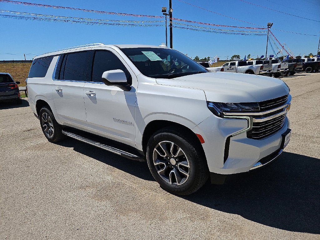 Used 2021 Chevrolet Suburban LT RWD image 10