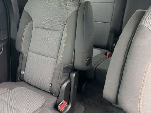 Used 2018 Chevrolet Traverse LT FWD image 8