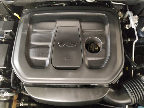 Used 2019 Jeep Grand Cherokee Limited image 30