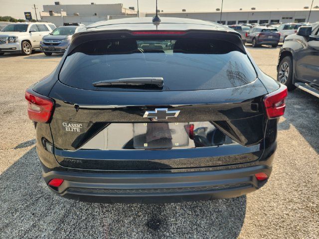 Used 2024 Chevrolet Trax LS FWD image 5