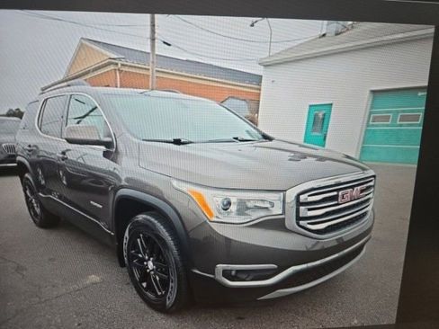 Used 2019 GMC Acadia SLT AWD/4WD image 3