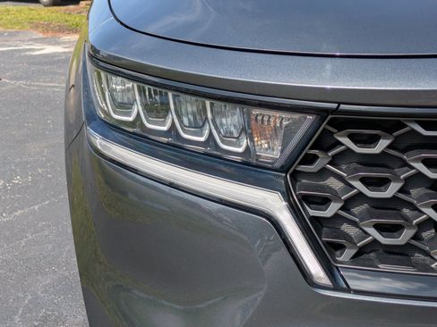 Certified 2022 Kia Sorento S AWD/4WD image 8