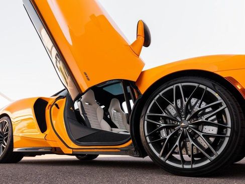 Used 2025 McLaren GTS RWD image 19