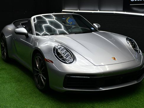 Used 2023 Porsche 911 Carrera image 10