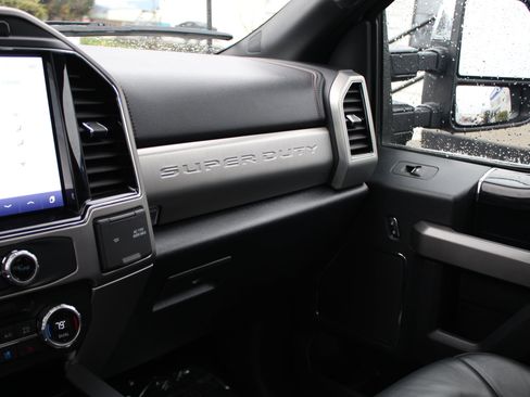 Used 2022 Ford F350 Platinum AWD/4WD image 39