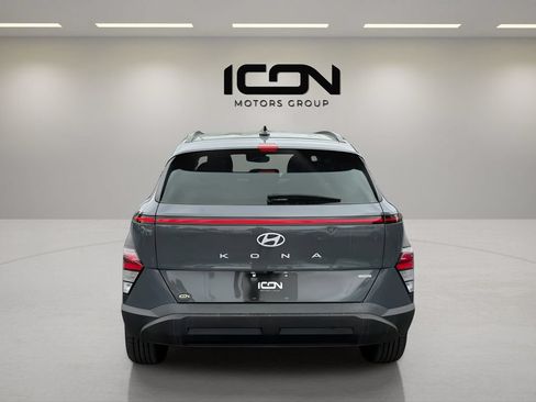 Used 2025 Hyundai Kona SEL AWD/4WD image 4