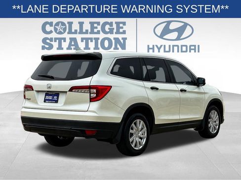 Used 2019 Honda Pilot LX image 10