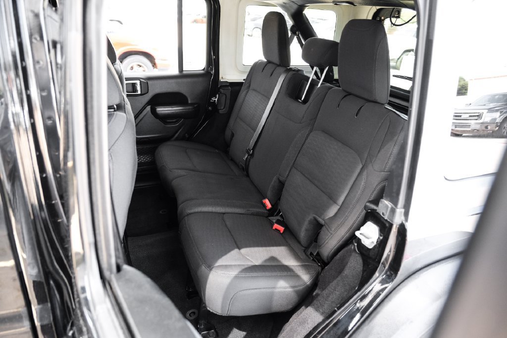 Used 2020 Jeep Wrangler Unlimited Sport AWD/4WD image 38