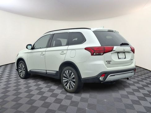 Used 2019 Mitsubishi Outlander ES image 4