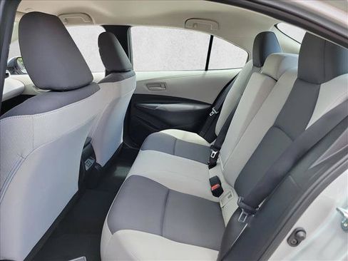 Used 2024 Toyota Corolla LE FWD image 11