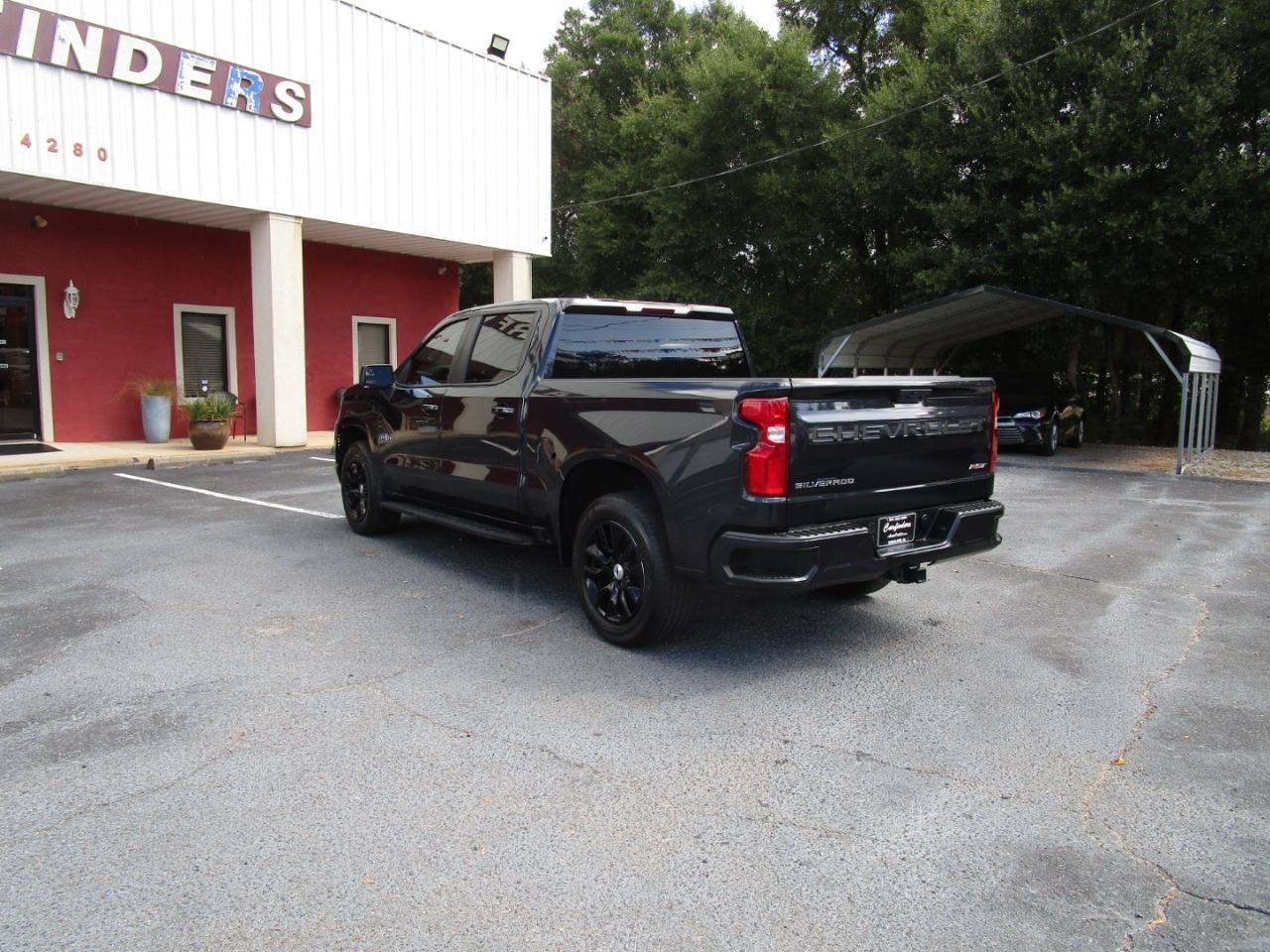 Used 2022 Chevrolet Silverado 1500 RST w/ Protection Package RWD image 4