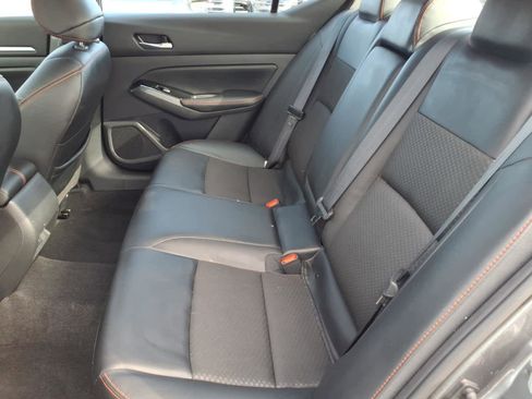 Used 2024 Nissan Altima 2.5 SR image 19