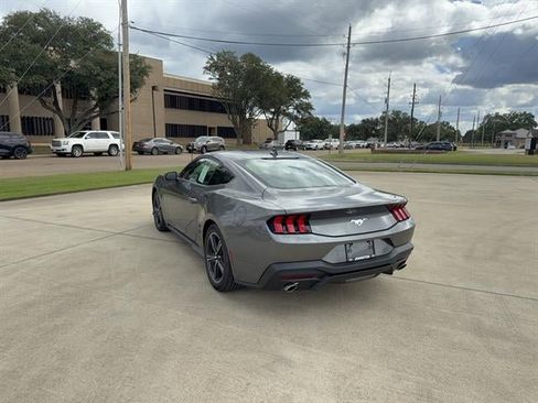 New 2025 Ford Mustang Coupe image 5