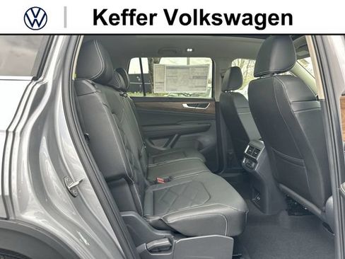 New 2026 Volkswagen Atlas SE FWD image 27