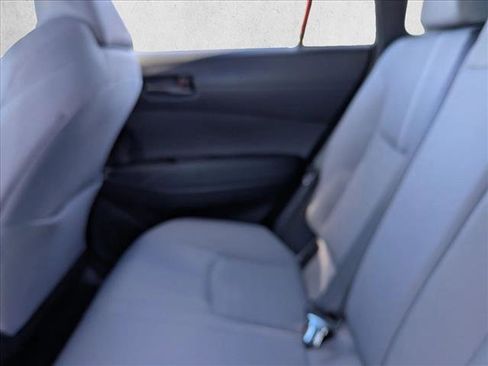 Used 2025 Toyota Corolla Cross SE image 18