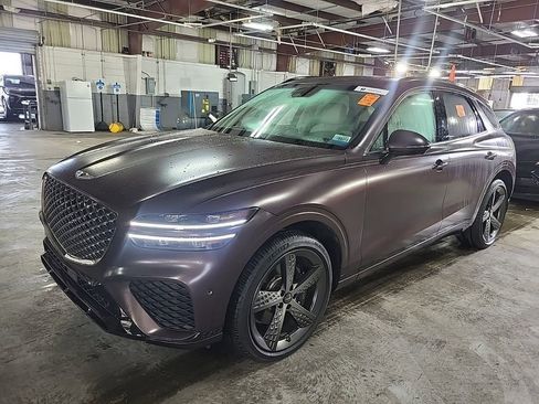Used 2023 Genesis GV70 3.5T Sport w/ Sport Prestige Package AWD/4WD image 1