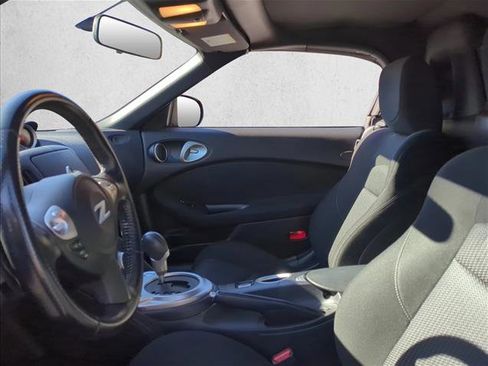 Used 2016 Nissan 370Z image 10