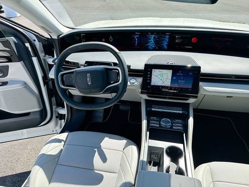 New 2026 Lincoln Nautilus Premier w/ Equipment Group 102A image 19