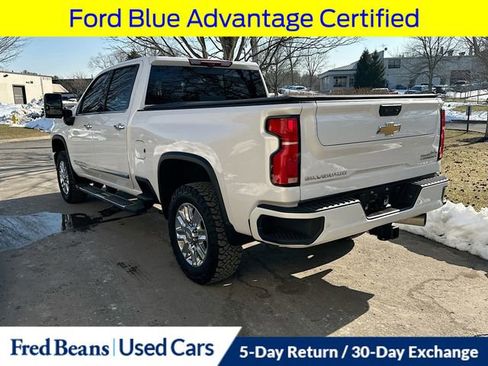 Used 2024 Chevrolet Silverado 2500 High Country w/ High Country Premium Package image 7