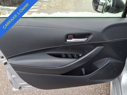 Used 2019 Toyota Corolla Hatchback image 14