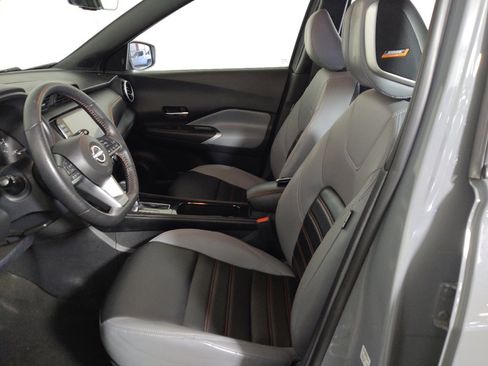 Used 2023 Nissan Kicks SR w/ SR Premium Package FWD image 17