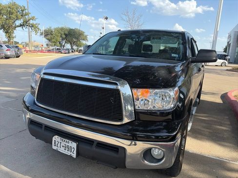 Used 2013 Toyota Tundra 2WD CrewMax w/ Tow Pkg image 15