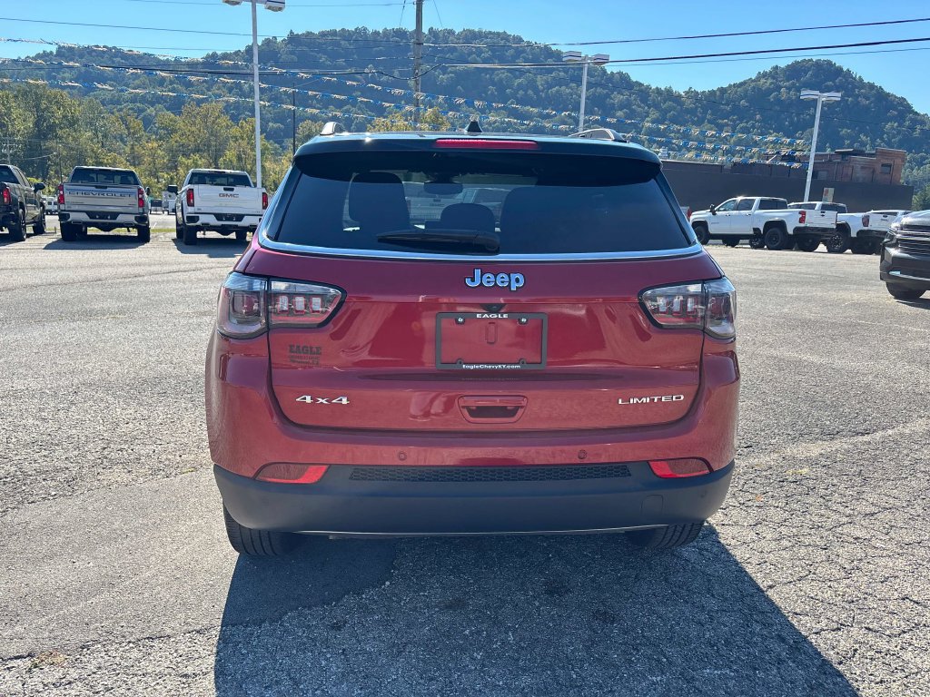 Used 2024 Jeep Compass Limited AWD/4WD image 4