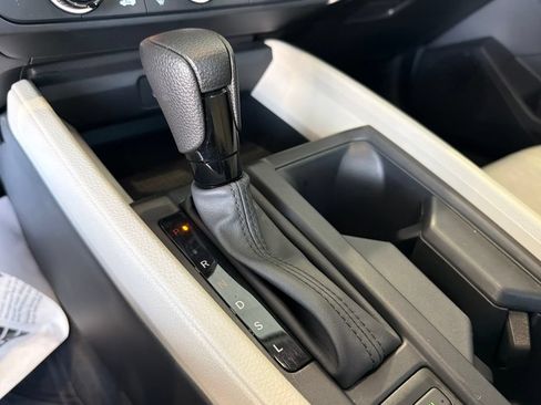 Used 2025 Honda Accord LX image 27