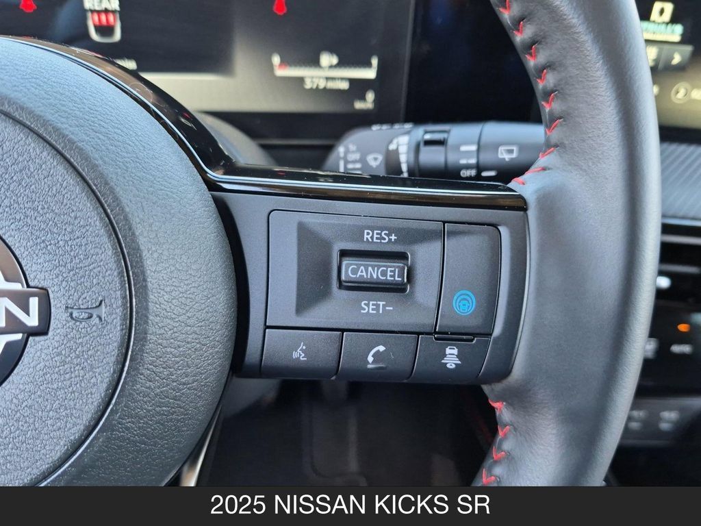 Certified 2025 Nissan Kicks SR FWD image 18