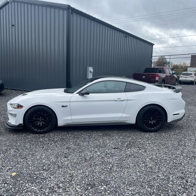 Used 2021 Ford Mustang GT Premium w/ GT Performance Package RWD image 8