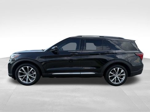 Used 2025 Ford Explorer Platinum RWD image 2