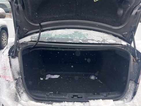 Used 2015 Ford Taurus SEL image 5