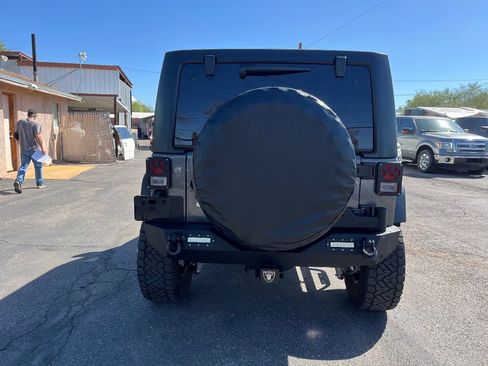 Used 2018 Jeep Wrangler Unlimited Sport S image 6