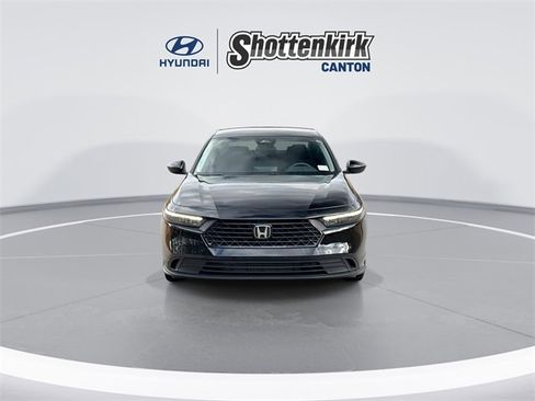 Used 2024 Honda Accord LX image 3