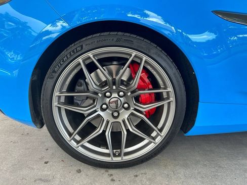 Used 2025 Chevrolet Corvette Z06 RWD image 19