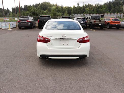 Used 2018 Nissan Altima 2.5 S w/ S Convenience Package FWD image 6