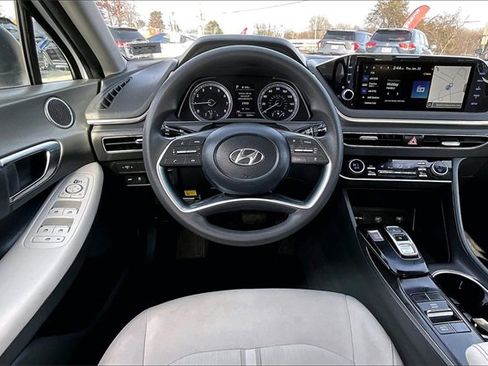 Used 2023 Hyundai Sonata SEL image 12