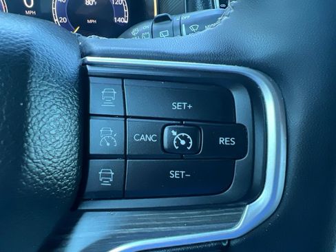 Used 2024 Jeep Wagoneer L Series II RWD image 60