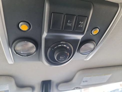 Used 2014 Toyota FJ Cruiser 4WD w/ Convenience Package image 24