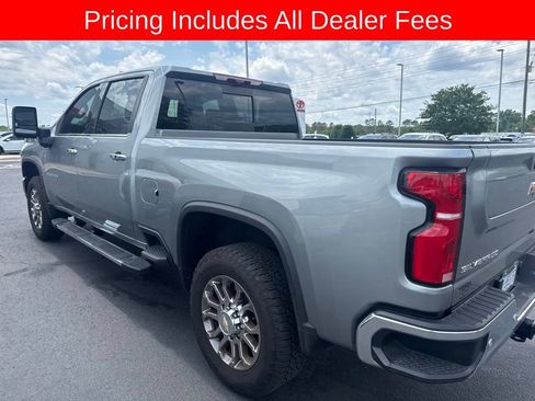 Used 2026 Chevrolet Silverado 2500 LTZ w/ LTZ Convenience Package AWD/4WD image 5