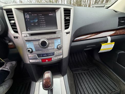 Used 2014 Subaru Legacy 2.5i Limited image 33