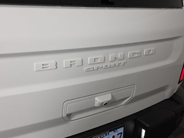 Used 2026 Ford Bronco Sport Outer Banks AWD/4WD image 11