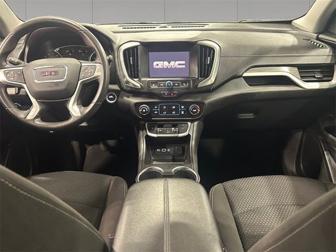 Used 2024 GMC Terrain SLE image 12
